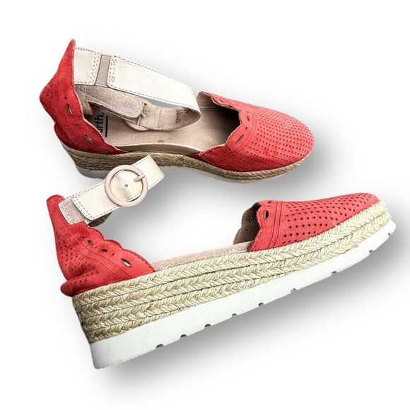 Earth Women's Modena Yarrow Espadrille Sandal Coral Suede Women's size 8 - Picture 1 of 15